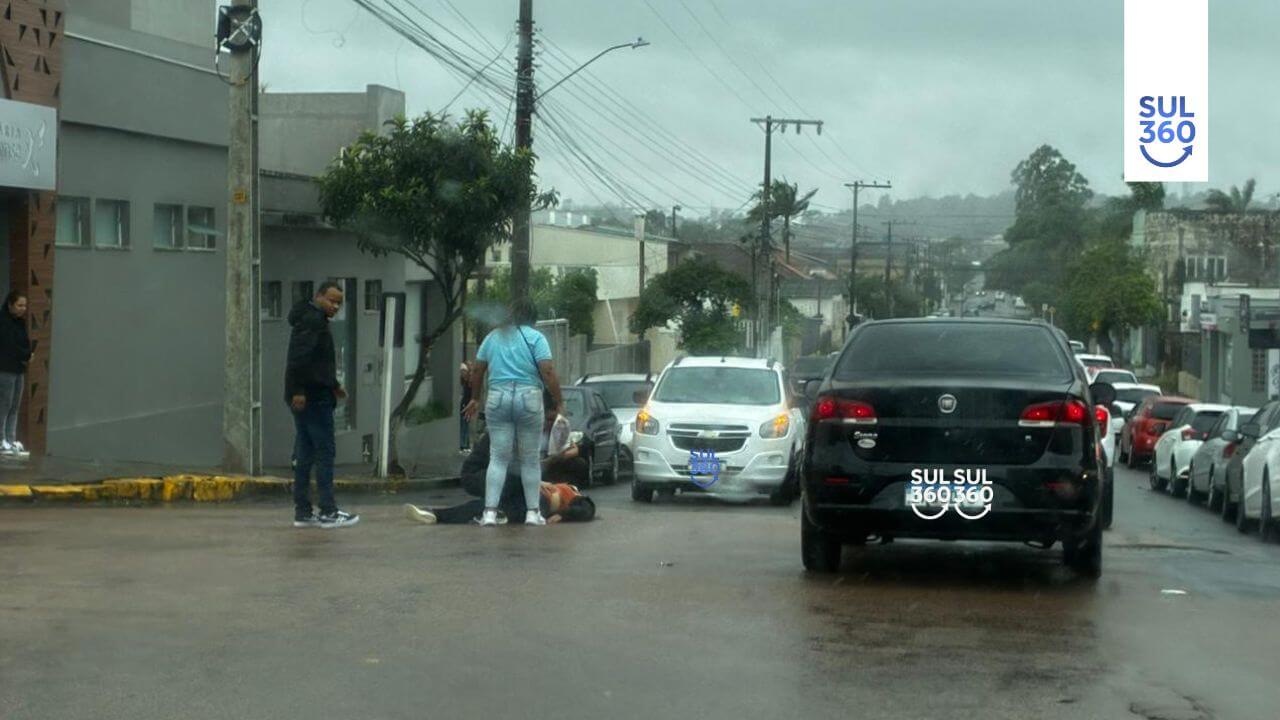 Acidente deixa mulher ferida no Centro de Camaquã
