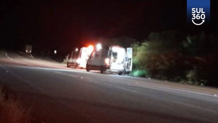 Duas pessoas morrem atropeladas por caminhão na BR-116, em Tapes