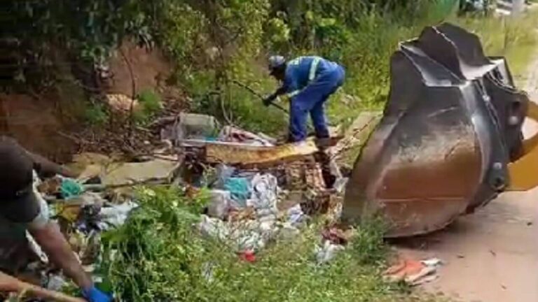 Infraestrutura realiza nova ação de limpeza e colhimento de lixo no bairro Floresta