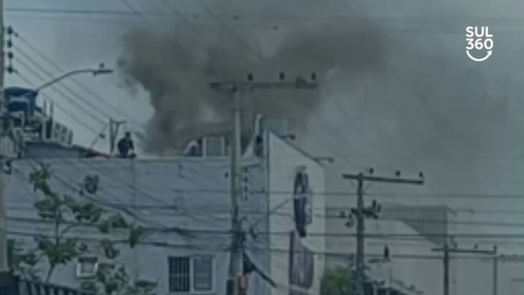 Princípio de incêndio atinge supermercado no Centro de Camaquã