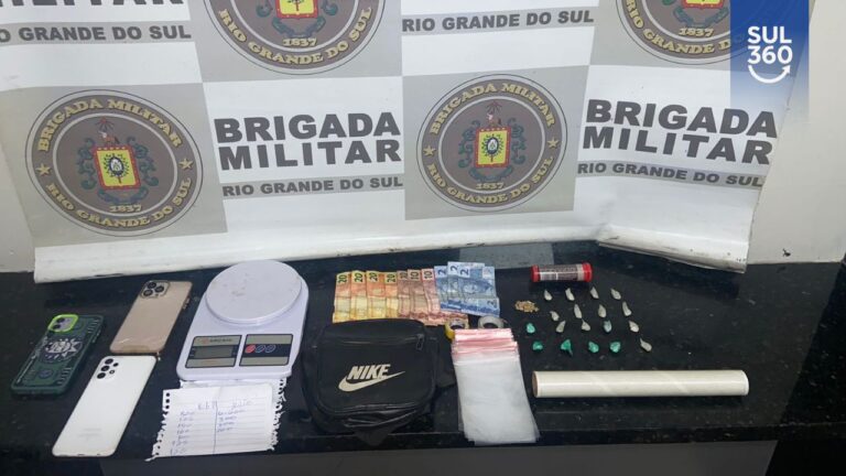 Jovem de 24 anos é presa por tráfico de drogas no bairro Ouro Verde, em Camaquã