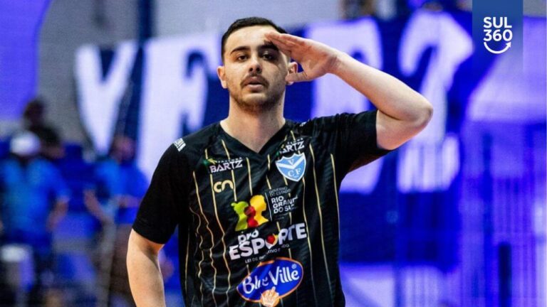 Pivô camaquense encerra passagem na Arábia Saudita e retorna ao Brasil