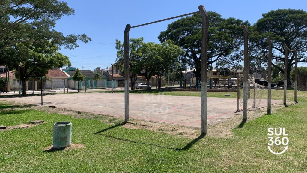 Ginásio Municipal receberá novo cercamento e reforma na quadra lateral