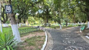 Internautas denunciam furtos e insegurança na Praça Donário Lopes, no Centro de Camaquã