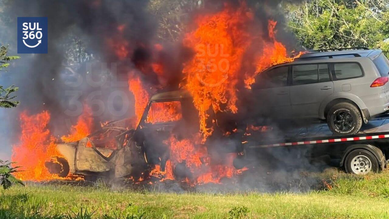 Grave acidente seguido de incêndio deixa três veículos destruídos na BR-116