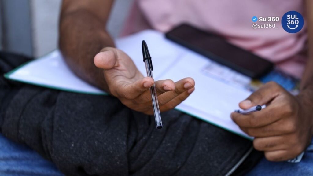 Prazo para candidatos solicitarem isenção da taxa do Enem 2026 começa em 13 de abril