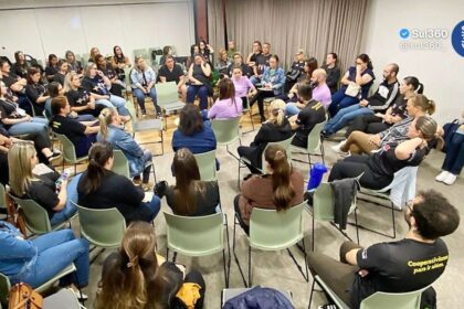 Representantes de Camaquã participam de capacitação que incentiva cooperativismo nas escolas