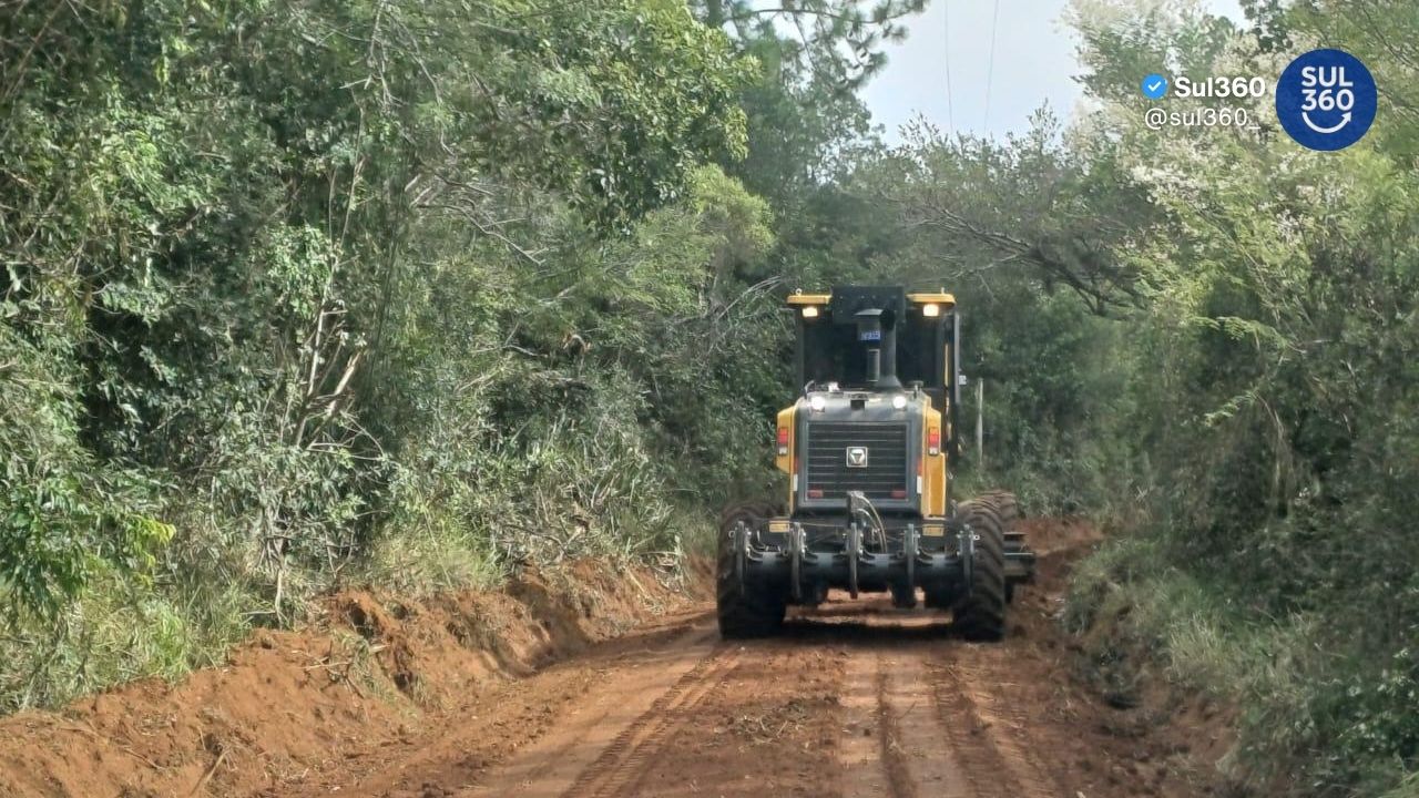Prefeitura de Camaquã amplia ações de infraestrutura no interior com obras em estradas e pontes