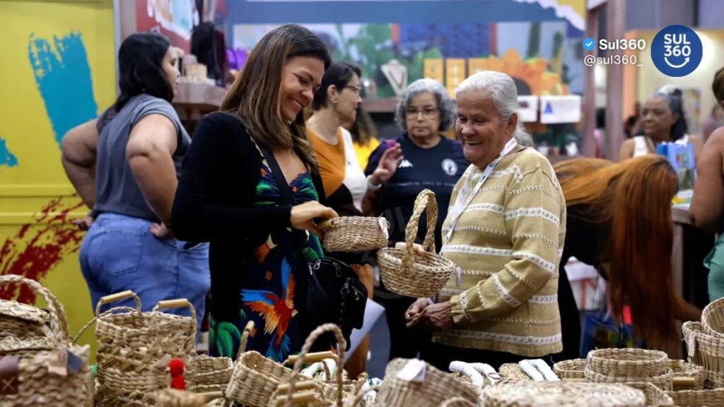 O que é a economia prateada? Setor cresce e impulsiona negócios no Brasil