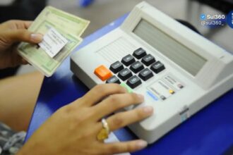 Eleitores têm até 6 de maio para regularizar pendências no título e garantir voto em outubro