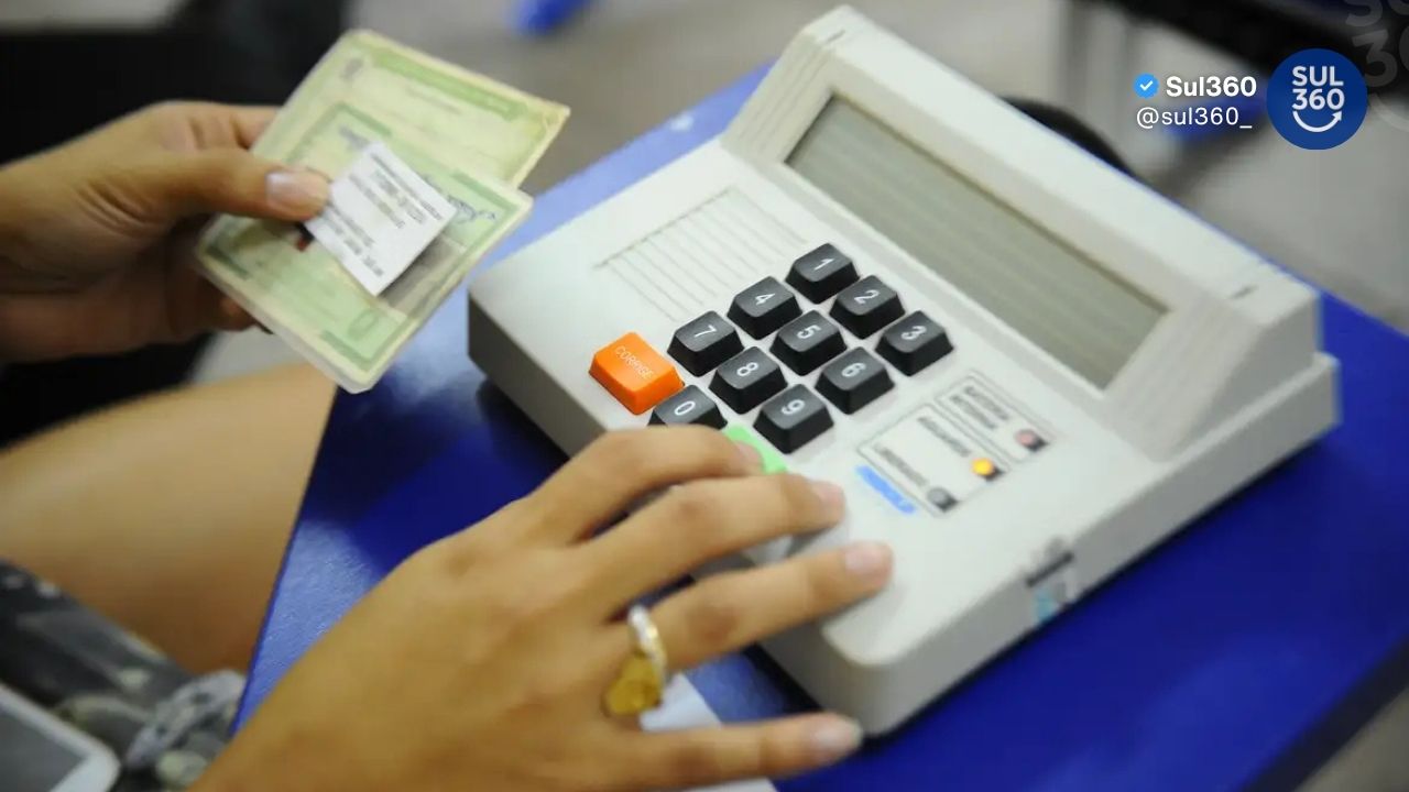 Eleitores têm até 6 de maio para regularizar pendências no título e garantir voto em outubro