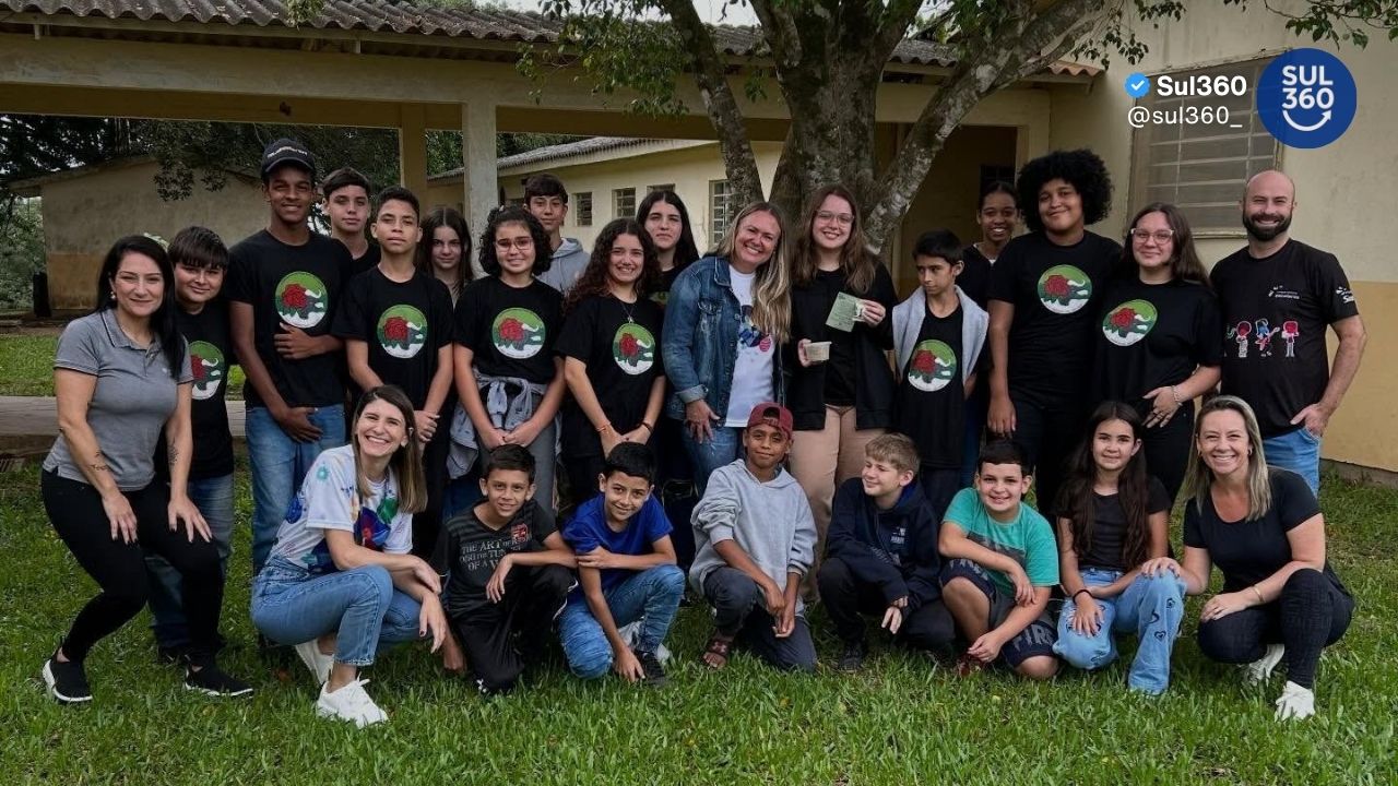 EMEF Chequer Buchaim realiza encontro da cooperativa escolar e elege novos membros