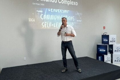 ACIC realiza segunda reunião-almoço de 2026 com foco em liderança e gestão