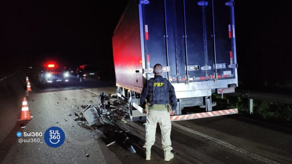 Grave acidente mata motorista de caminhão na BR-116, em Tapes