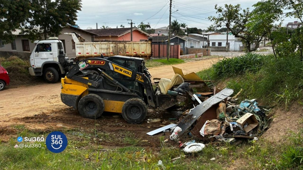 Infraestrutura realiza serviços em bairros durante o "feriadão" em Camaquã
