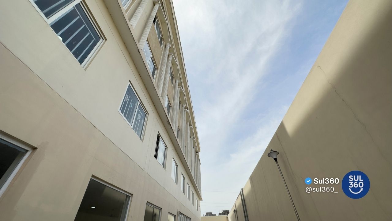 Todo morador pode ser síndico do condomínio?