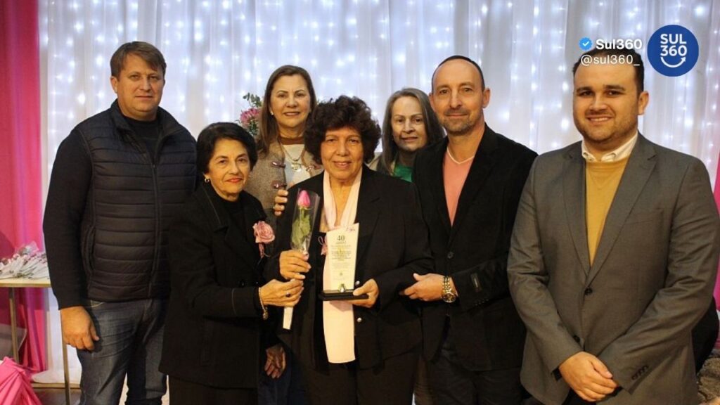 Câmara de Camaquã homenageia 40 anos da Liga Feminina de Combate ao Câncer