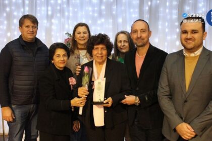 Câmara de Camaquã homenageia 40 anos da Liga Feminina de Combate ao Câncer