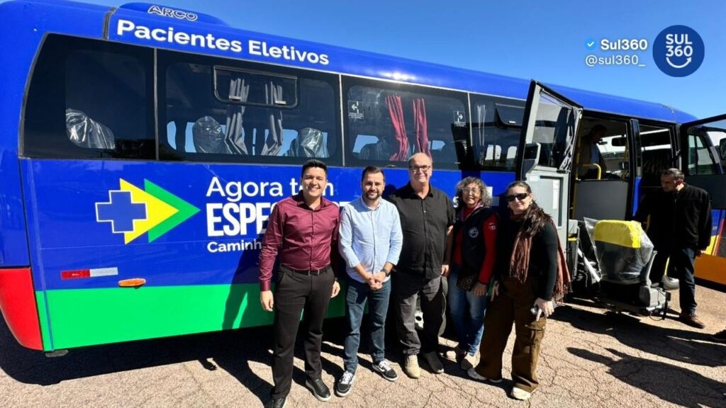 Camaquã recebe micro-ônibus para transporte de pacientes da saúde pública