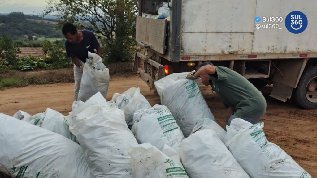 Serviço de coleta seletiva mantém cronograma no interior de Camaquã