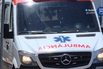 Idoso passa mal e é socorrido por ambulância no Centro de Camaquã