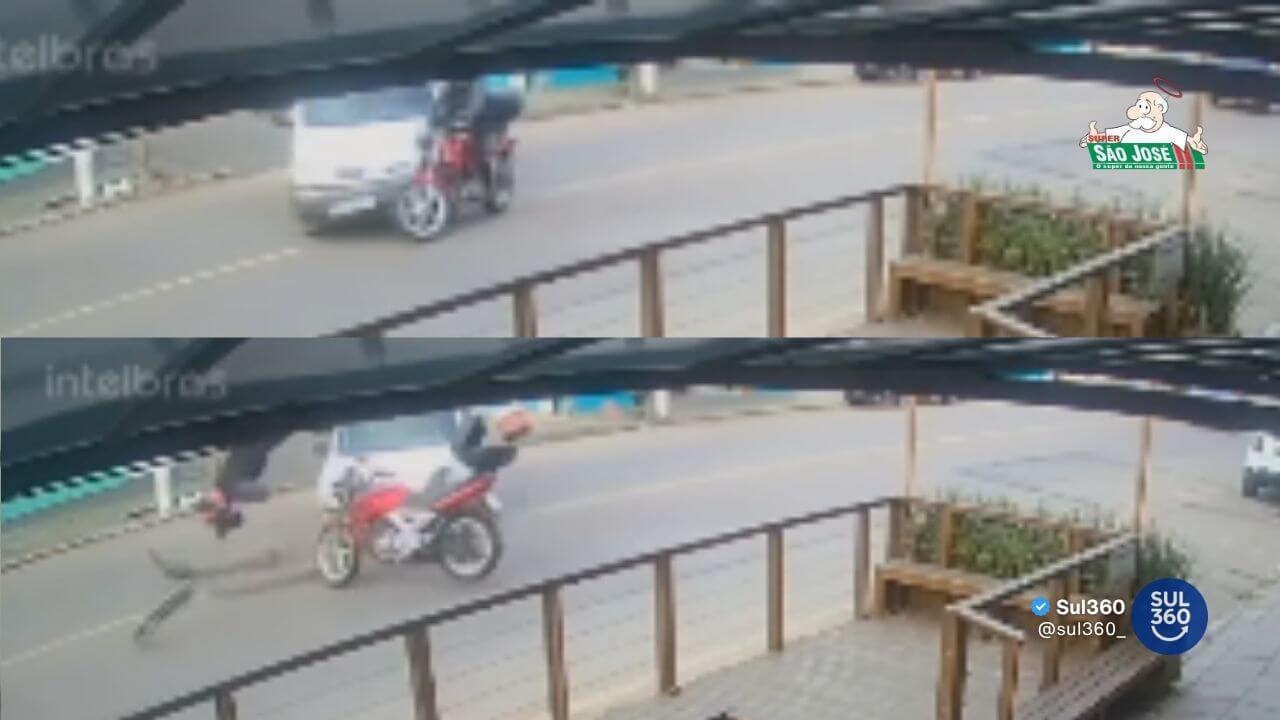 Motorista faz conversão no meio da quadra e corta a frente de motoboy em Camaquã