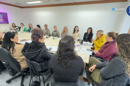 Estado cria comitê para fortalecer políticas de proteção às mulheres e anuncia repasse de R$ 17 milhões aos municípios