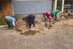 Prefeitura realiza reparos no calçamento da Rua Francisco Luís Pereira da Silva