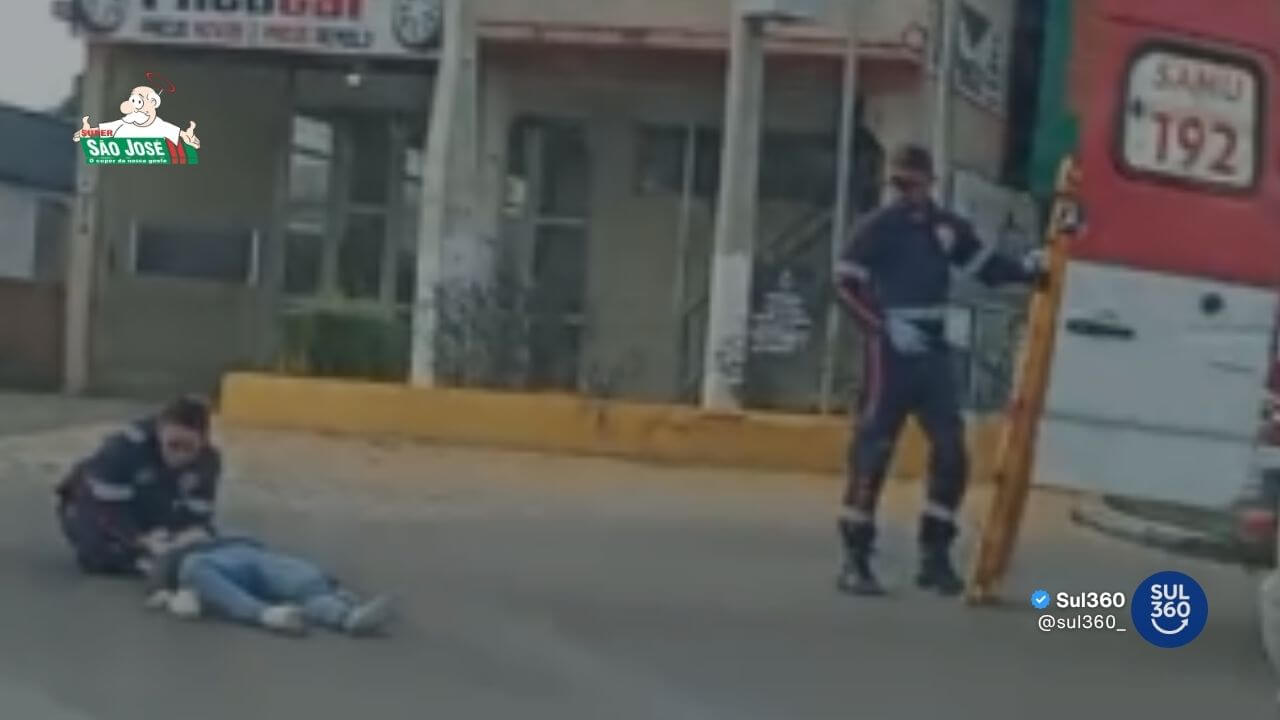 Colisão deixa mulher ferida em rótula do Centro de Camaquã