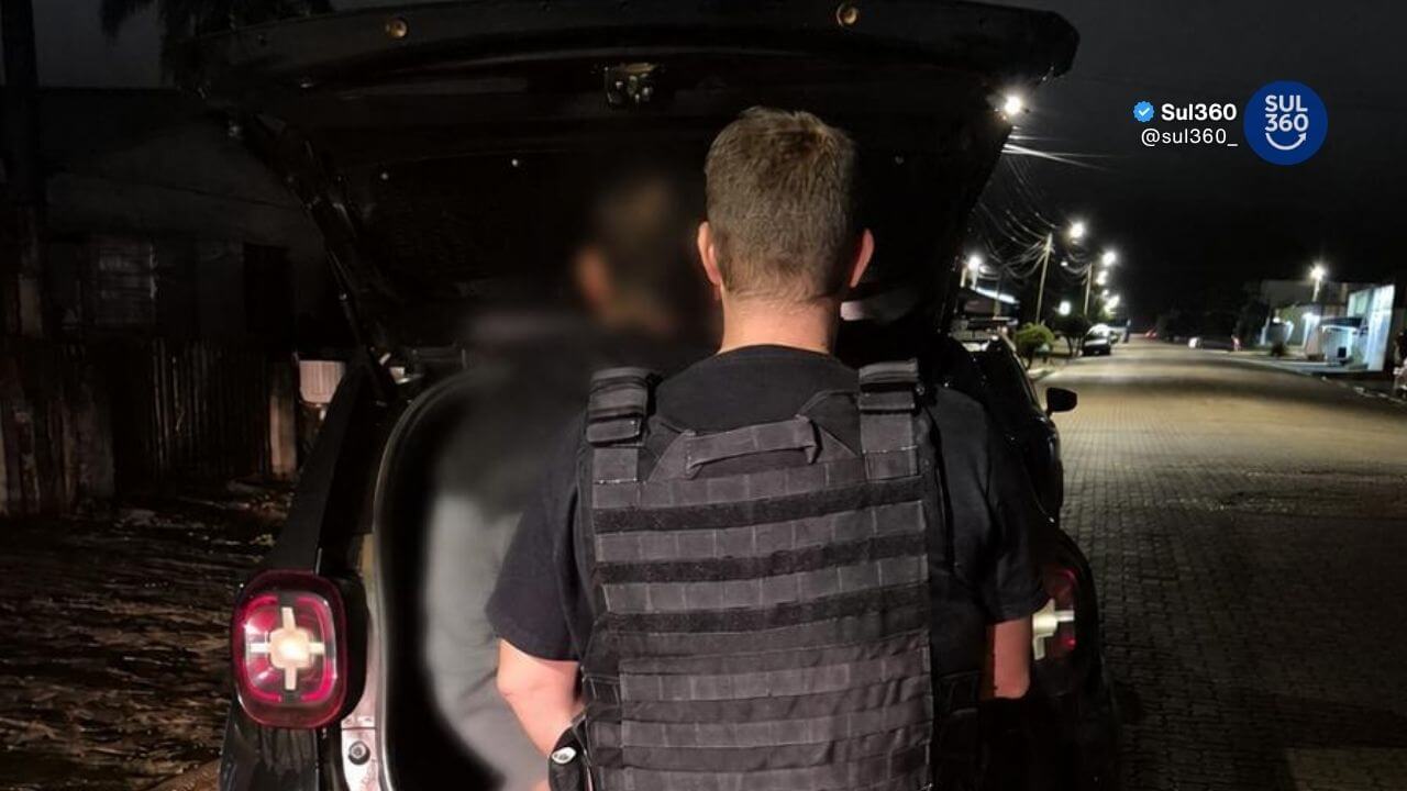 Homem é preso por companheira e familiares no bairro Viégas, em Camaquã