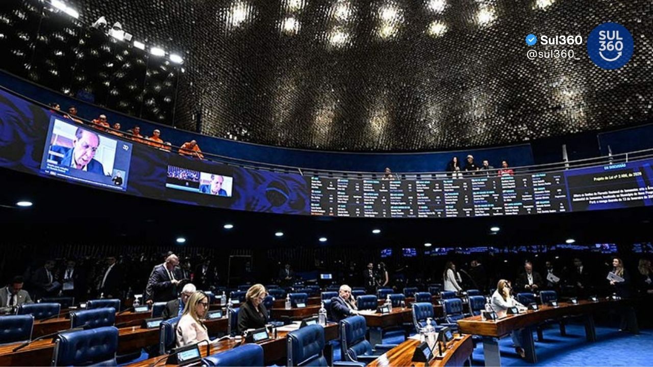 Senado aprova projeto que aumenta penas para crimes contra profissionais da saúde e da educação