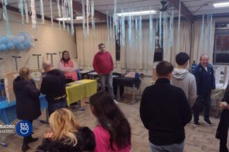 Estudantes do Técnico em Administração do IEE Cônego Luiz Walter Hanquet realizam Feira de Profissões