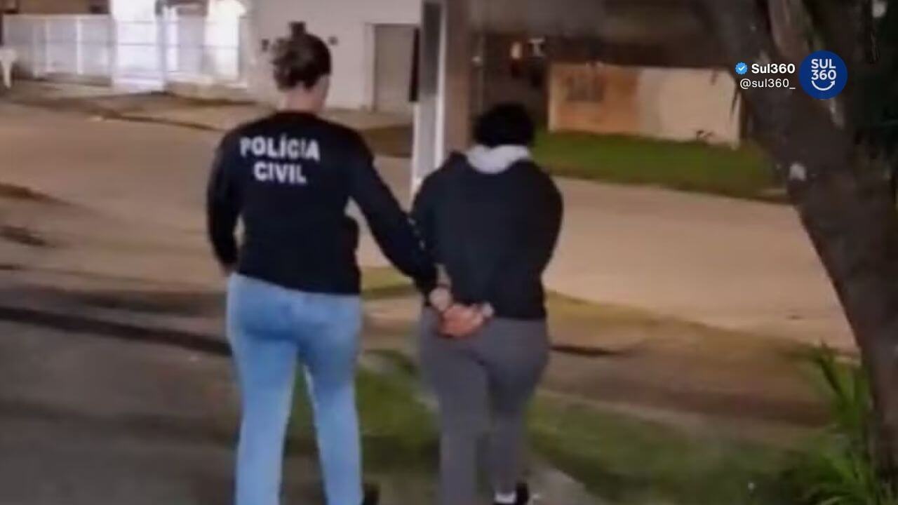 Mãe é presa suspeita de matar bebê e simular engasgamento com leite em Pelotas