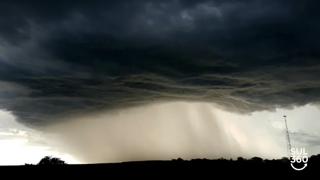previsão do tempo em Camaquã e no Rio Grande do Sul indica chuva forte